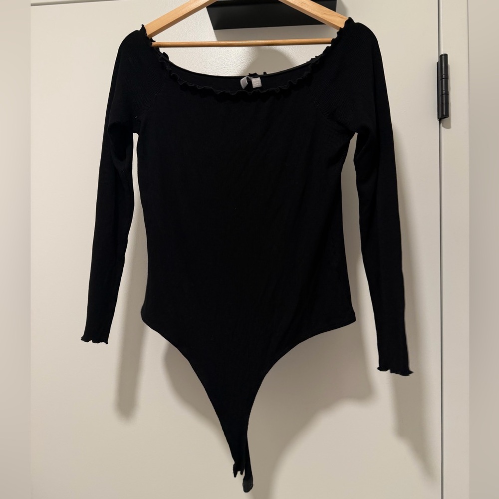 ASOS Black Long Sleeve Lettuce Edge Bodysuit